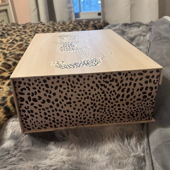 Leopard Storage Box - Picture 6 of 6